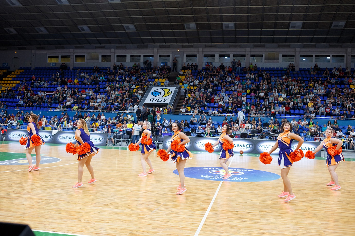 Модель XL: 2 сезон 7 выпуск смотреть онлайн